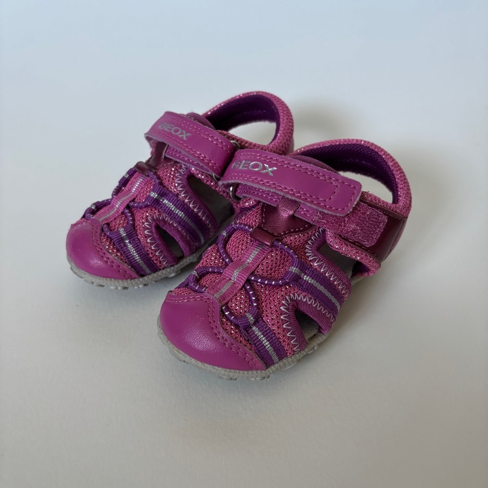 Girls Pink Geox Size 4.5 Water Beach Pool Summer Comfy Shoes/Sandals With Velcro